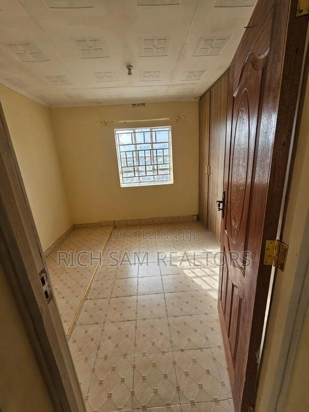 4bdrm Mansion in Mzee Wanyma, Nakuru Town East for sale
