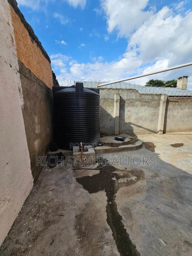 4bdrm Mansion in Mzee Wanyma, Nakuru Town East for sale