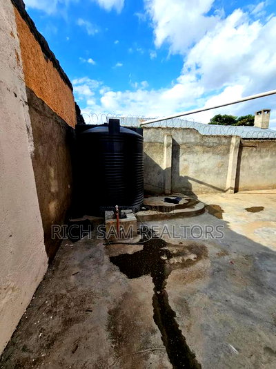 4bdrm Mansion in Mzee Wanyma, Nakuru Town East for sale - Image 3