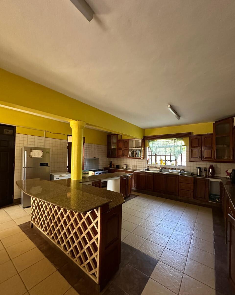 6-Ensuite Home with Guest Wing & DSQ on Half Acre - Muthaiga North