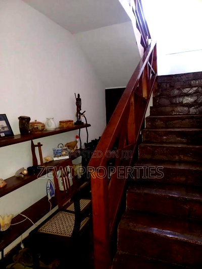 4bdrm Villa in Billionaires,, Malindi for sale - Image 9