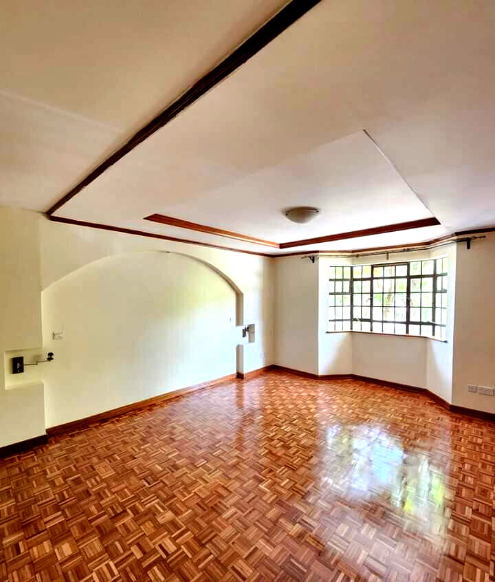 5-Bed Townhouse with Wooden Floors & 12 Units - Kilimani