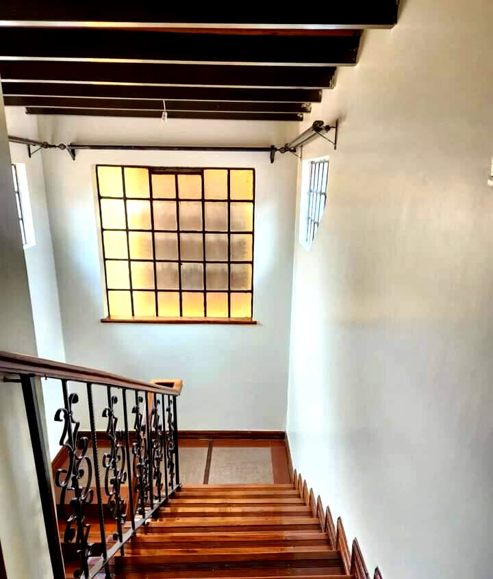 5-Bed Townhouse with Wooden Floors & 12 Units - Kilimani