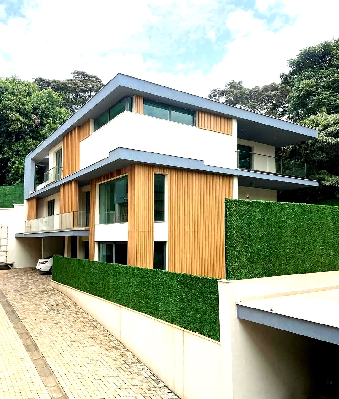 5-Ensuite Townhouse with Jacuzzi & Home Office - Lavington
