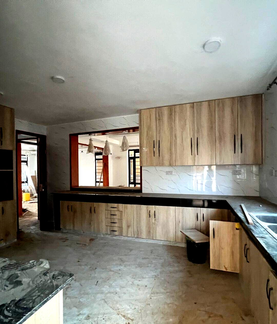 5BR All-Ensuite Villa with DSQ & Gated Security - Ruiru