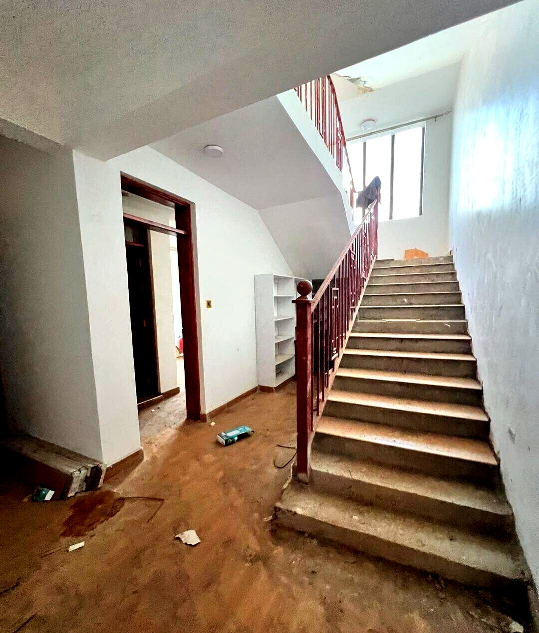 5BR All-Ensuite Villa with DSQ & Gated Security - Ruiru
