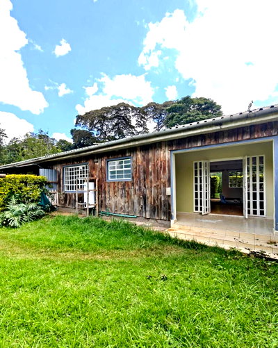 Cozy 2BR Cottage with Garden at KSh 85K