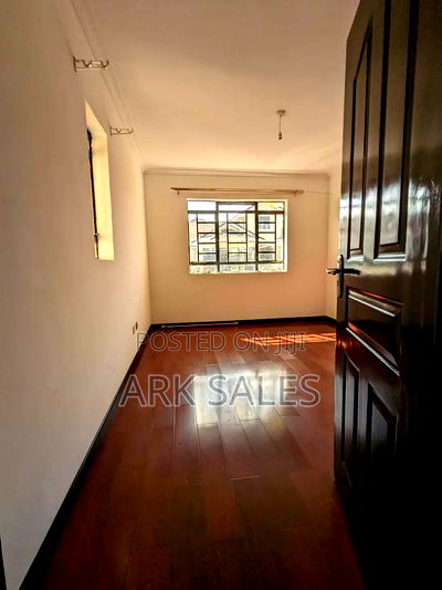 3bdrm Apartment in Kasarani for sale - Image 9