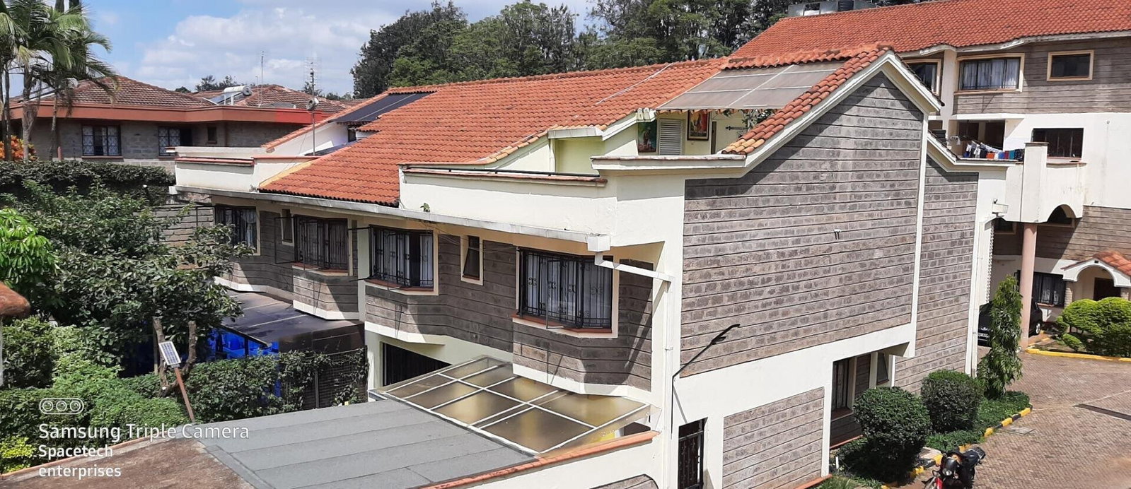 4-Ensuite Townhouse with Big Terrace & Pool - Westlands