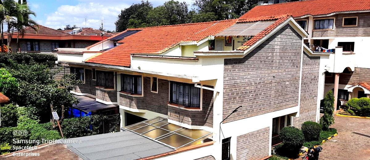 4-Ensuite Townhouse with Big Terrace & Pool - Westlands