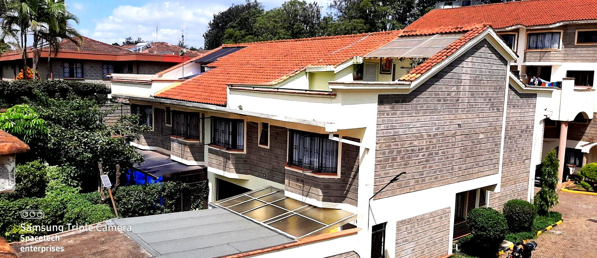 4-Ensuite Townhouse with Big Terrace & Pool - Westlands
