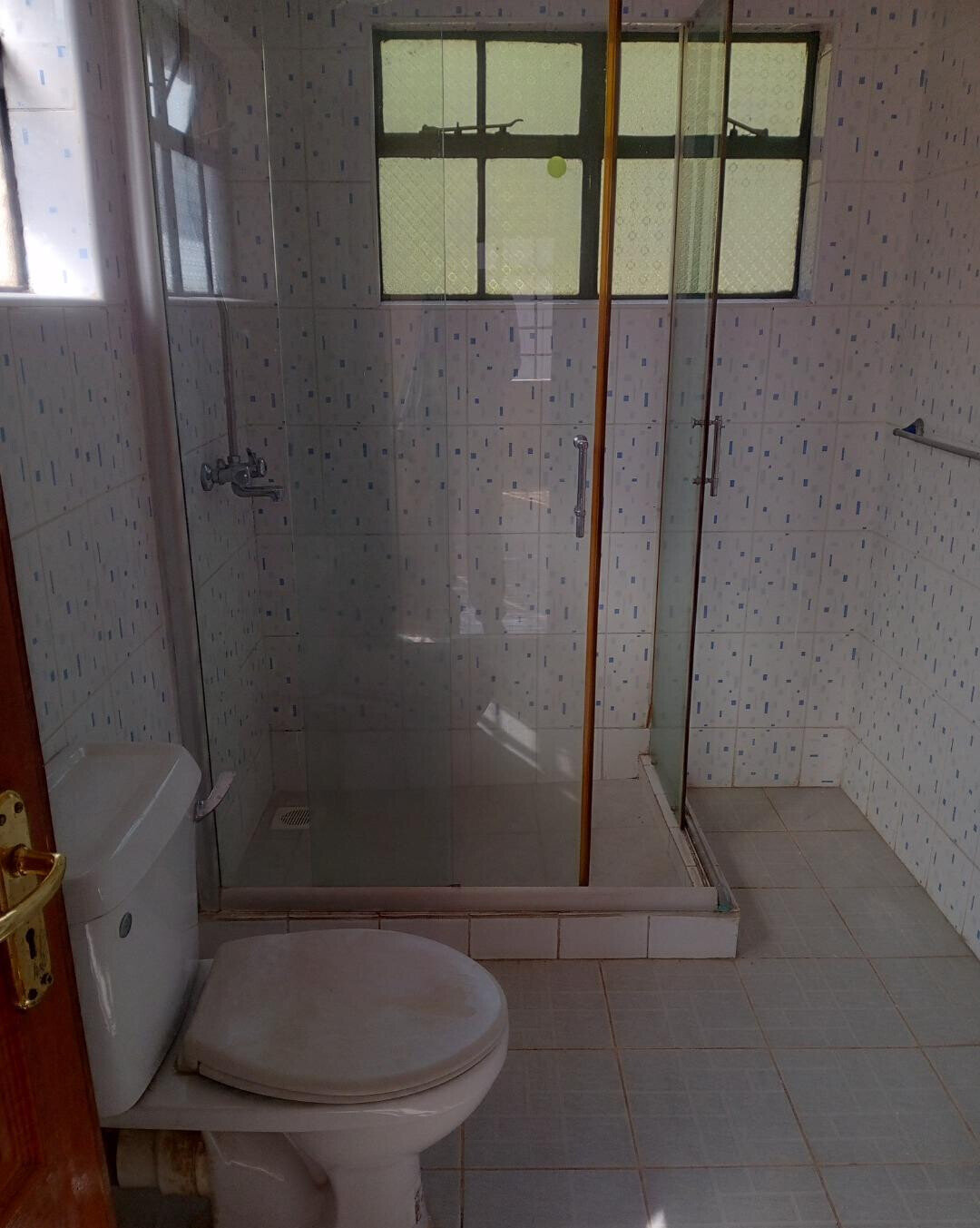 4-Ensuite Townhouse with Wooden Floors & Balcony - Lavington