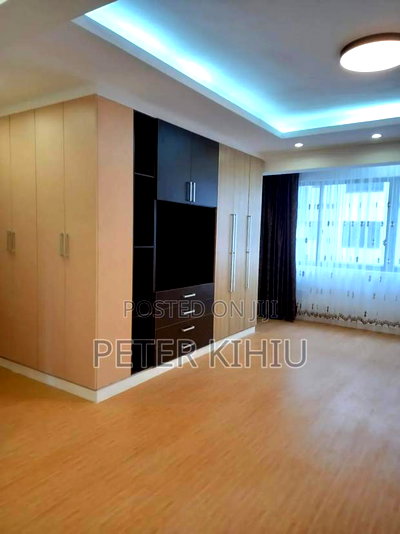 3bdrm Apartment in Lavington for sale - Image 1