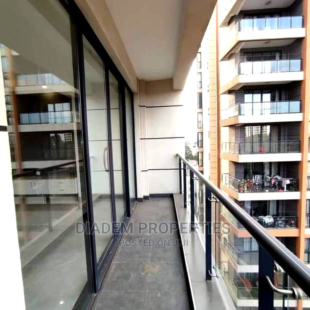 3bdrm Apartment in Valley Arcade for Rent