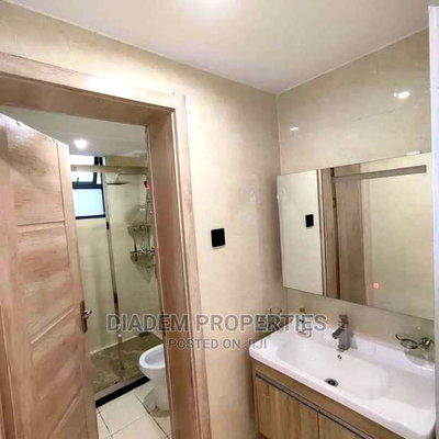 3bdrm Apartment in Valley Arcade for Rent - Image 7