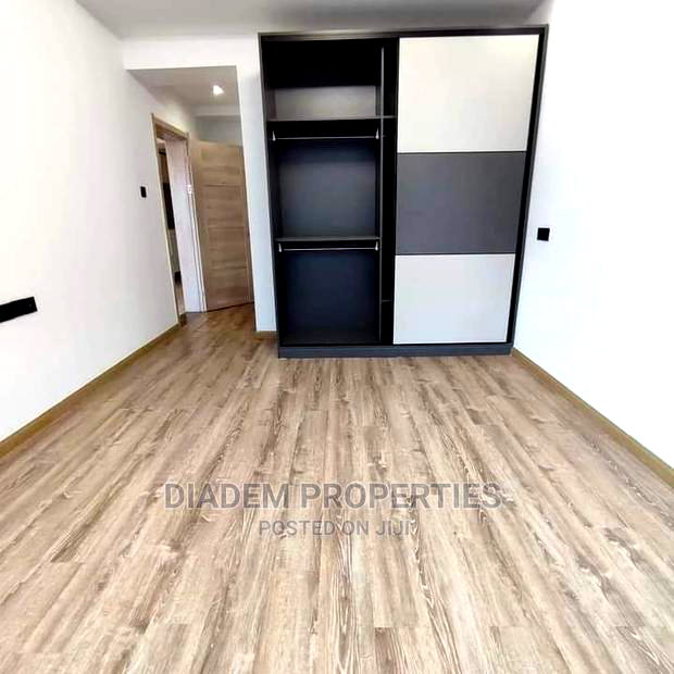 3bdrm Apartment in Valley Arcade for Rent