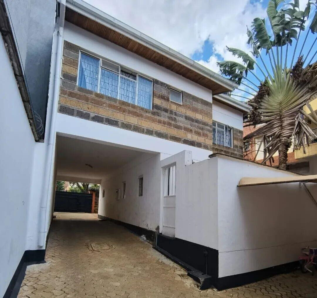 Pet-Friendly 4BR Maisonette in Private 3-Unit Compound - Kileleshwa
