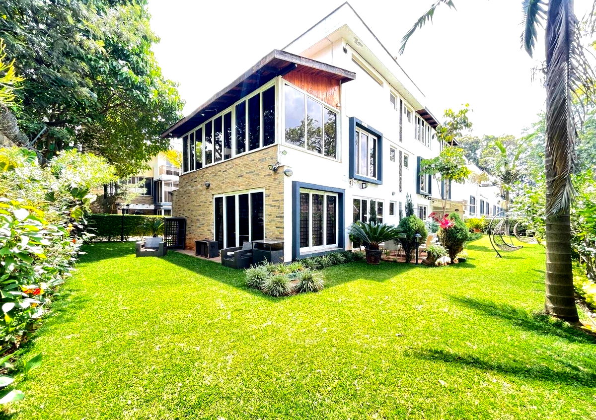 Homely 5-Ensuite Villa with Large Garden & DSQ - Lavington