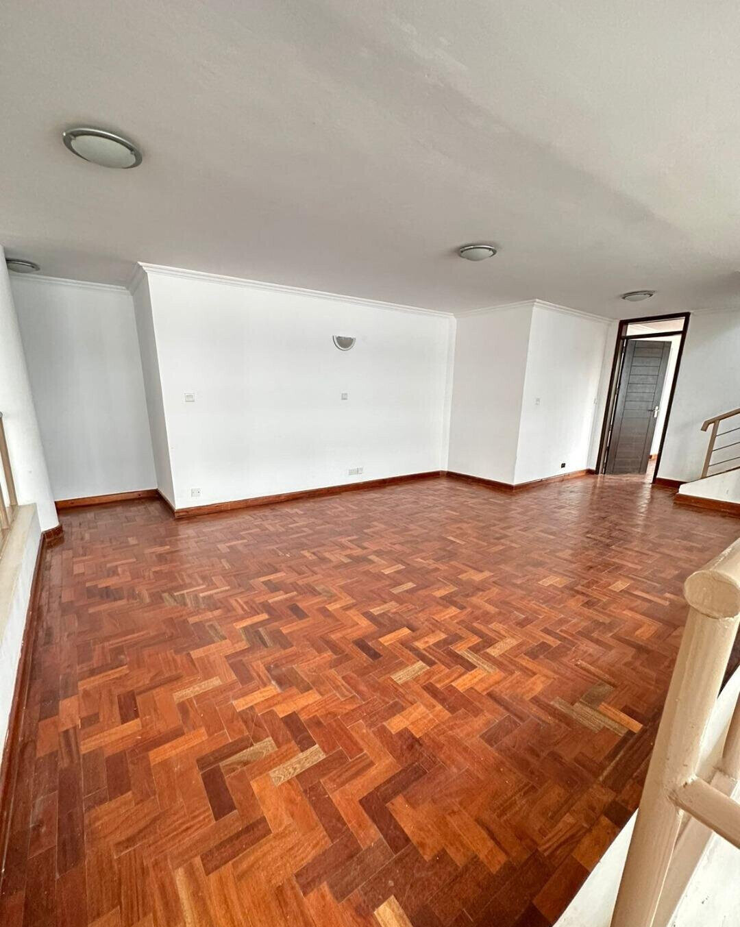 4-Ensuite Duplex with Roof Terrace & DSQ - Riverside Drive