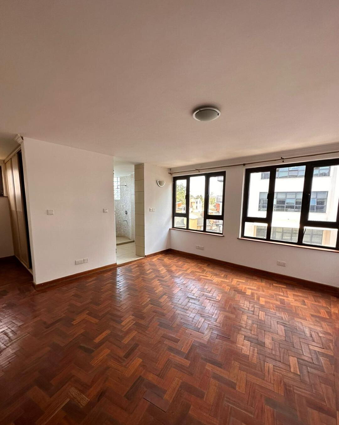 4-Ensuite Duplex with Roof Terrace & DSQ - Riverside Drive