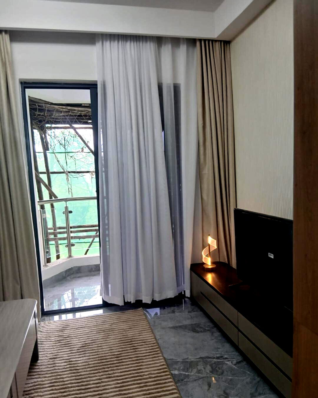1BR Off Ngong Road with Heated Pool & Rooftop Terrace - Kilimani