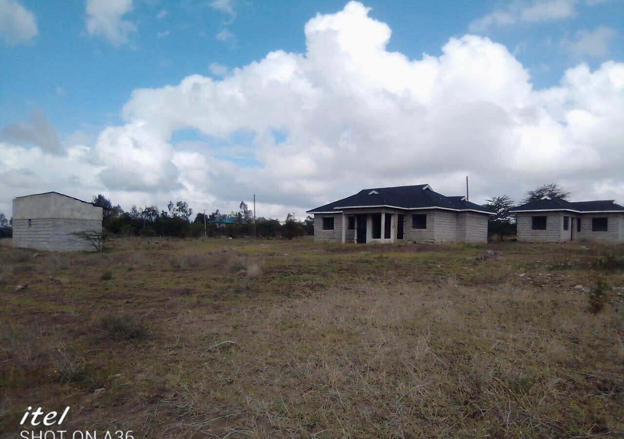 9-Acre Garden Land with Parking - Kajiado
