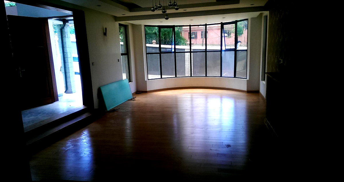 Modern 5-Ensuite Villa with Gym & Steam Room - Lavington