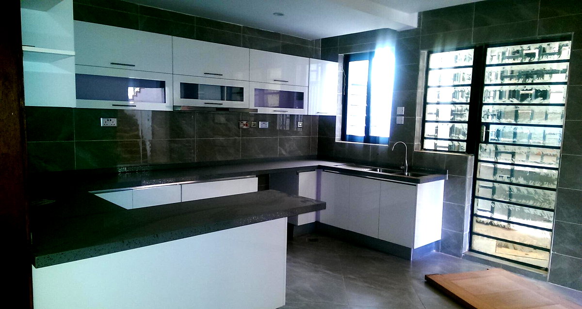 Modern 5-Ensuite Villa with Gym & Steam Room - Lavington