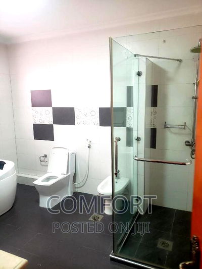 5bdrm Townhouse / Terrace in Lavington Green for rent - Image 4