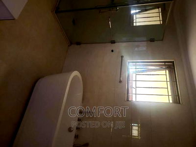 5bdrm Townhouse / Terrace in Lavington Green for rent - Image 7