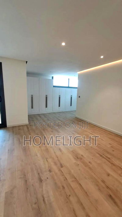 5bdrm Villa in Lavington for sale - Image 7