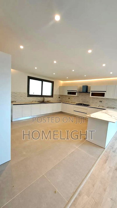 5bdrm Villa in Lavington for sale - Image 16