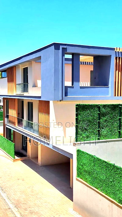 5bdrm Villa in Lavington for sale - Image 2