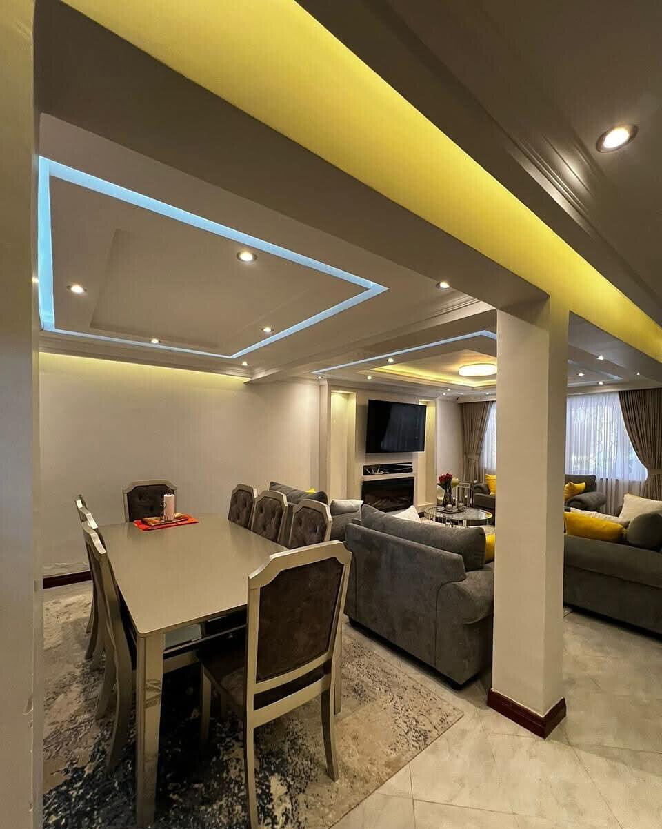 4-Ensuite Maisonette with DSQ & 12,900L Water Storage - Lavington