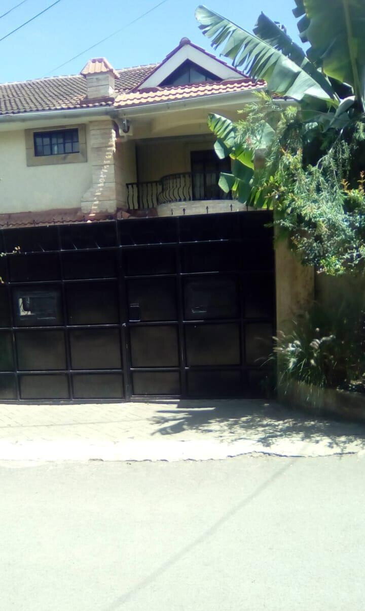 4-Ensuite Townhouse with Fireplace & DSQ - Lavington
