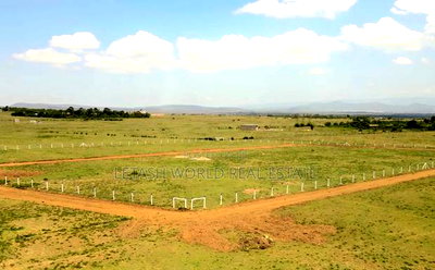 Selling , Lake View Phase 6 - Image 4