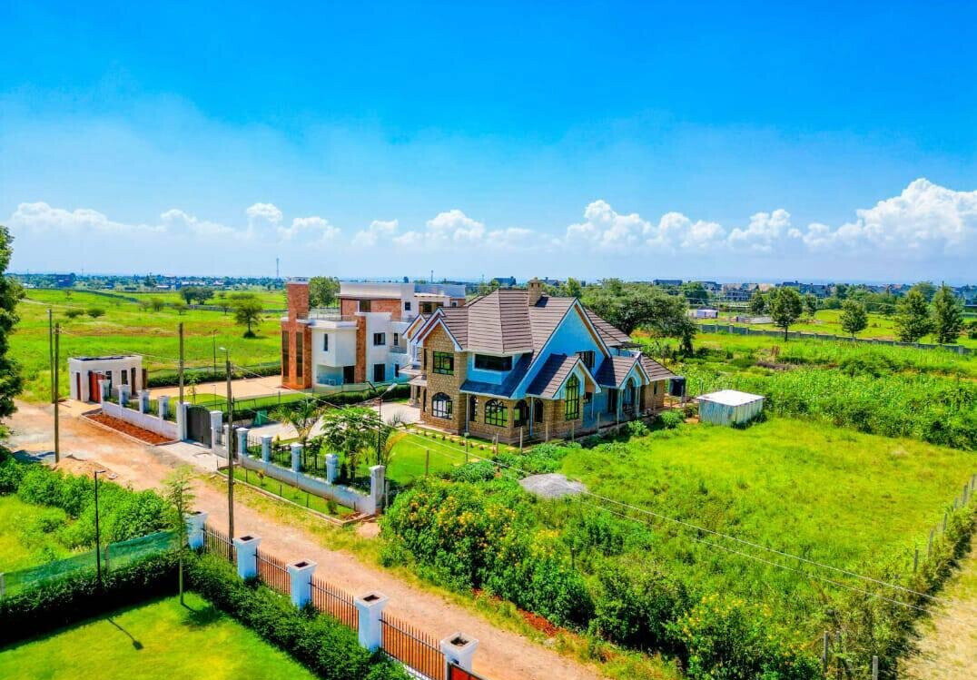 1/2 Acre Plot in Kimbo