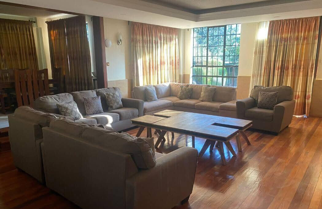 5 En-Suite Bedrooms with DSQ & Solar Power - Old Kitisuru