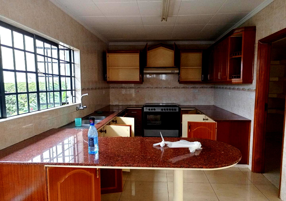 4-Ensuite Townhouse with Hot Tub & DSQ - Spring Valley