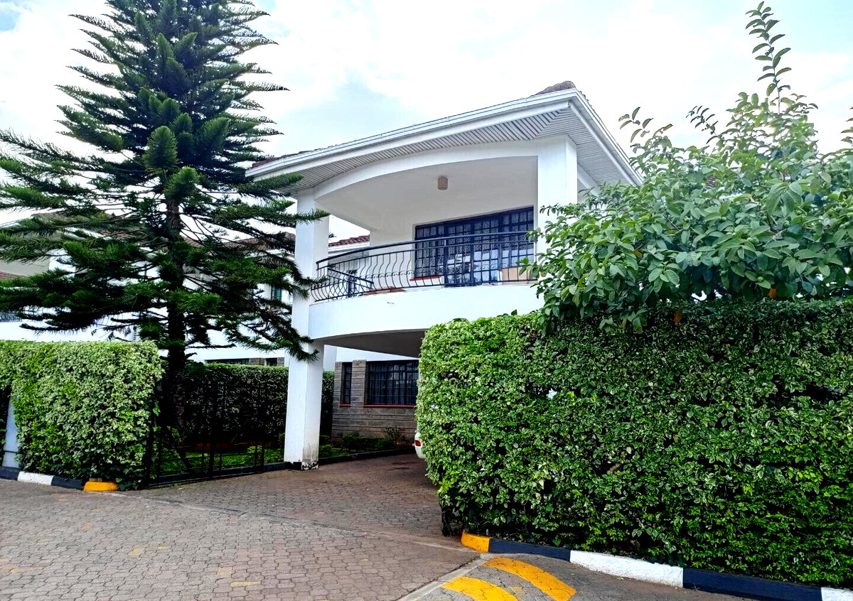 4-Ensuite Townhouse with Hot Tub & DSQ - Spring Valley