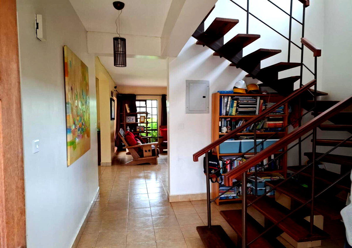 Quarter-Acre Townhouse with Pool & Private Garden - Redhill, Limuru