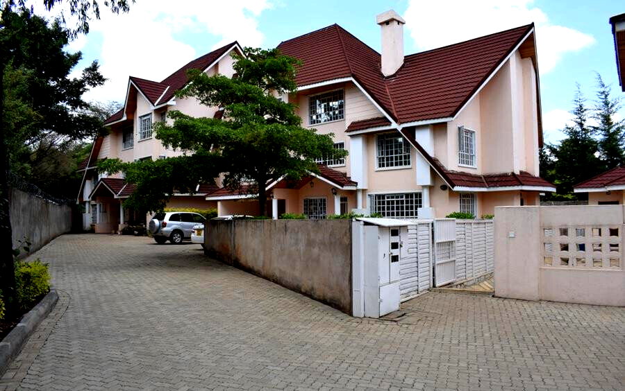 5-Ensuite Townhouse in Quiet Court of 4 - Lavington
