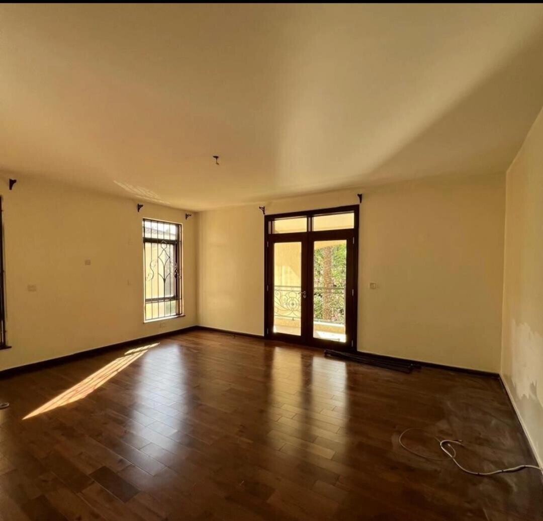 5-Ensuite Townhouse with Solar & Borehole - Lavington