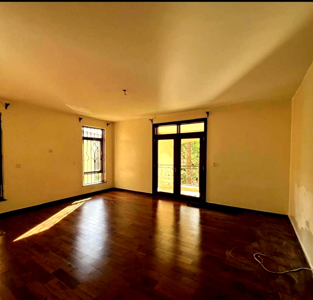 5-Ensuite Townhouse with Solar & Borehole - Lavington