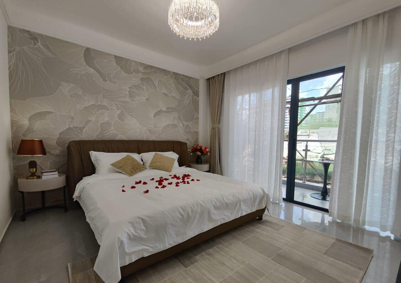 2BR with Infinity Pool & Rooftop Coffee House - Kilimani