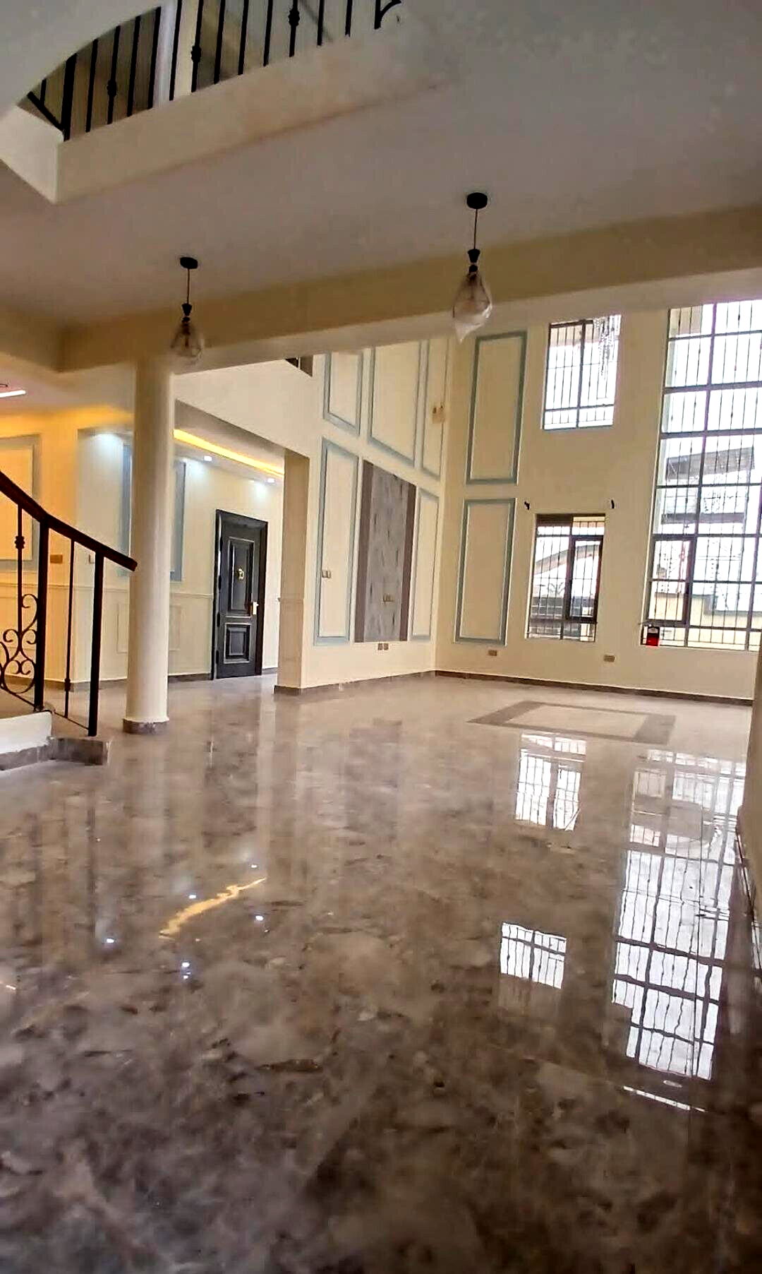 5BR All-Ensuite Townhouse with DSQ & Electric Fence - Syokimau