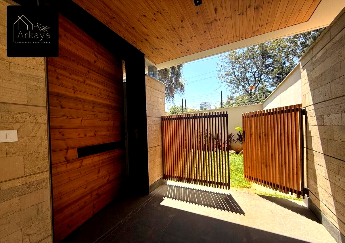 5-Ensuite Townhouse with Floating Fireplace & Dual Kitchens - Westlands