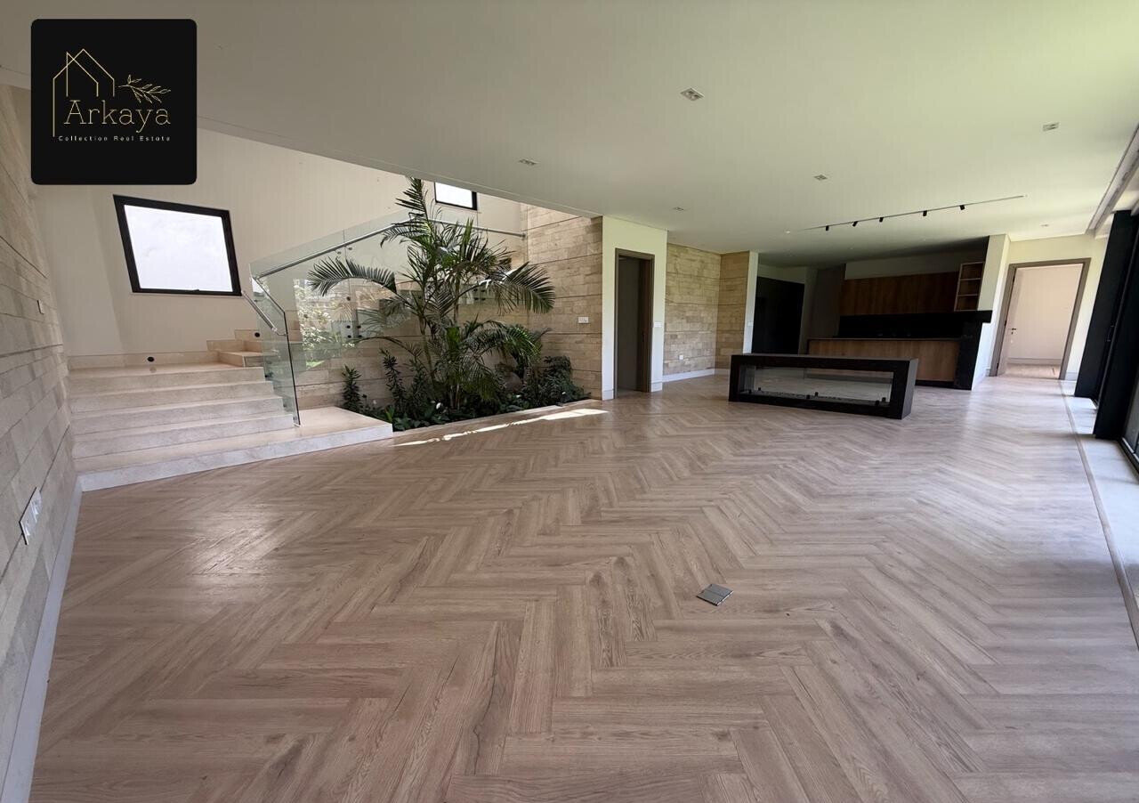 5-Ensuite Townhouse with Floating Fireplace & Dual Kitchens - Westlands