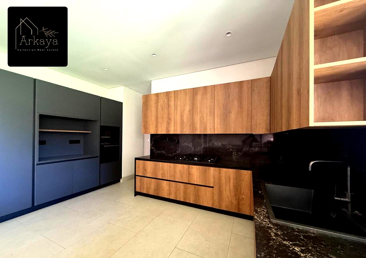 5-Ensuite Townhouse with Floating Fireplace & Dual Kitchens - Westlands