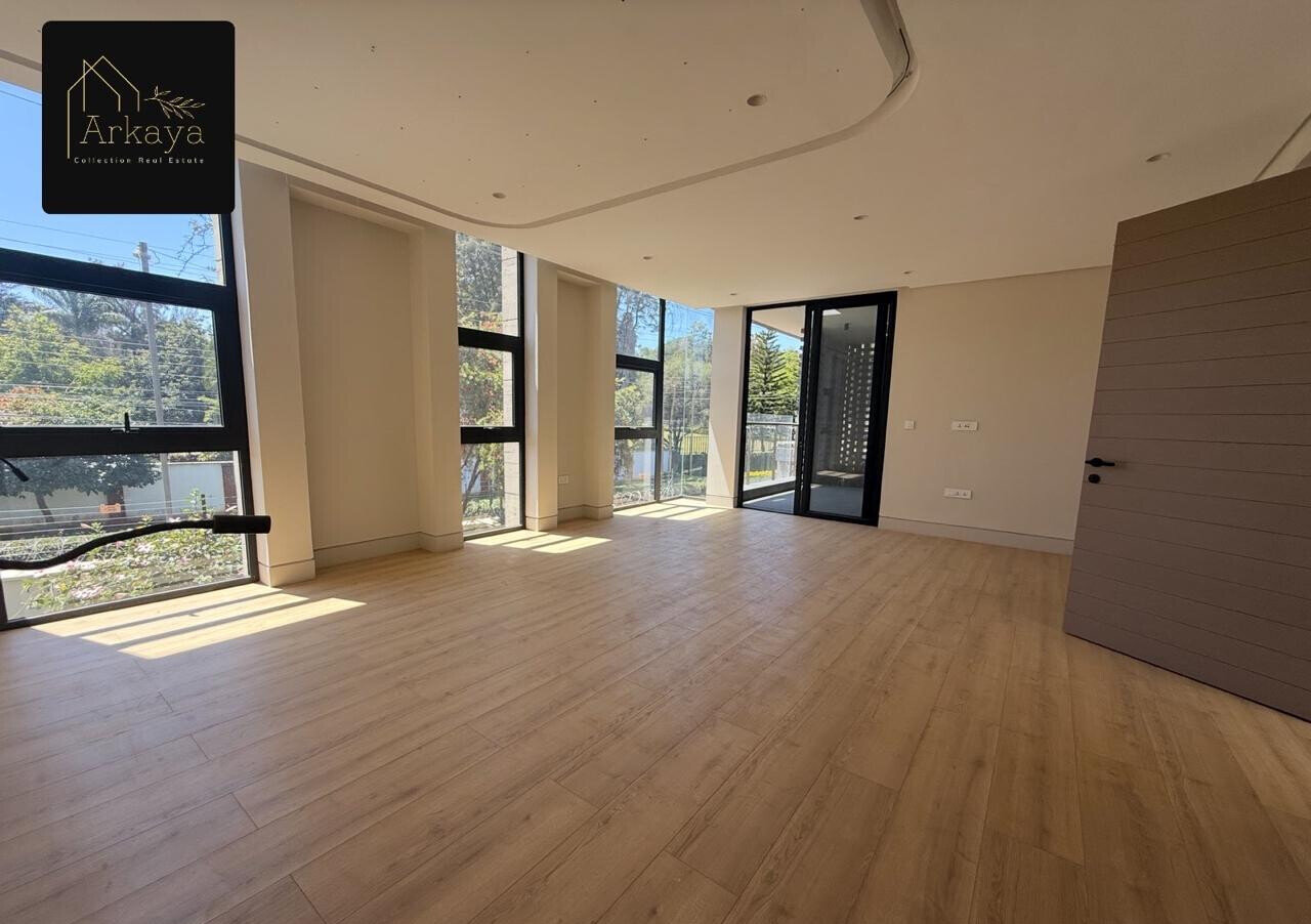5-Ensuite Townhouse with Floating Fireplace & Dual Kitchens - Westlands